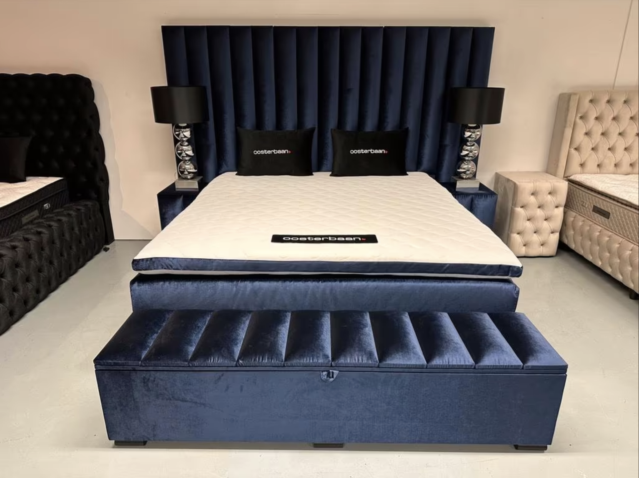 Luxe Velvet Boxspring Laura 180x200cm Blauw - NIEUW