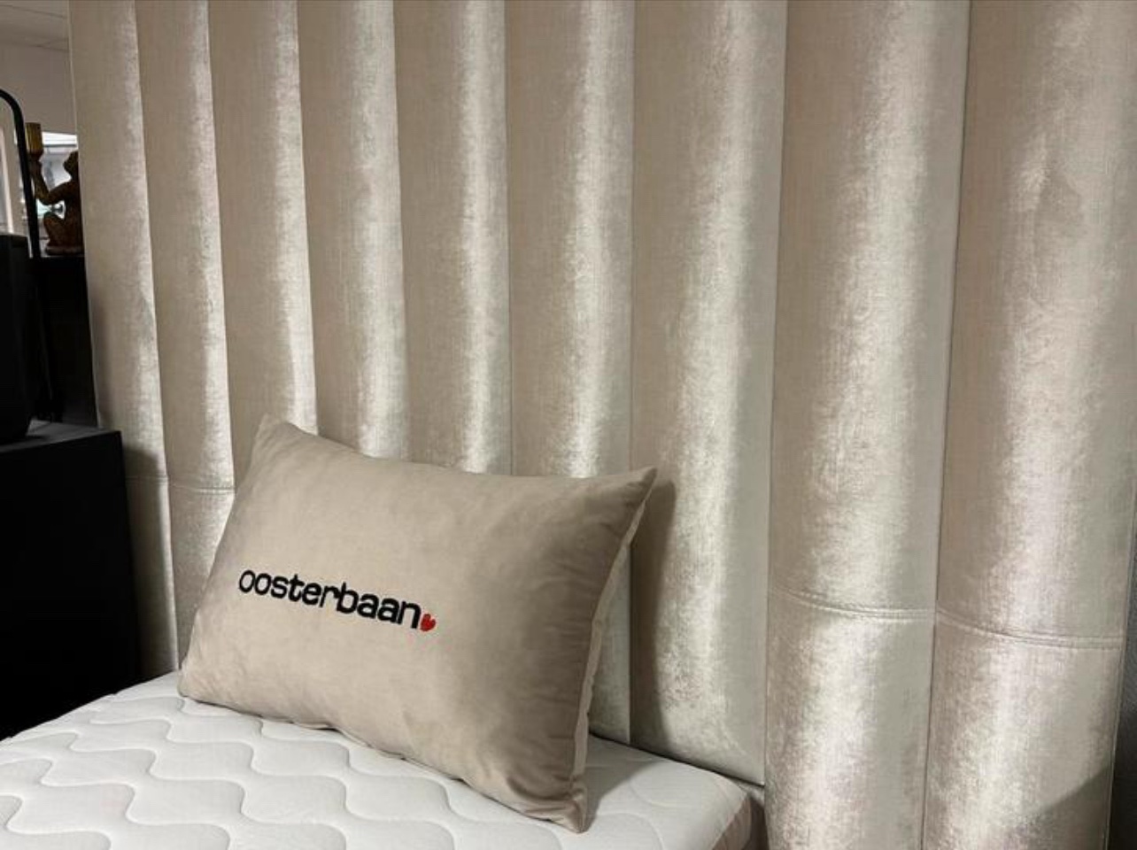 Luxe Velvet Eenpersoons Boxspring Laura 90x200cm NIEUW - Afbeelding 2