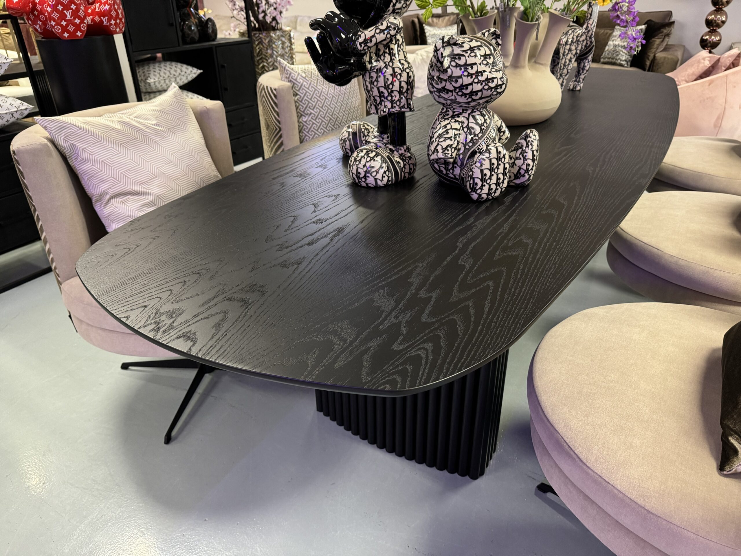 Luxe Eettafel Diva Black Oak 300x100cm Ovaal - Afbeelding 4