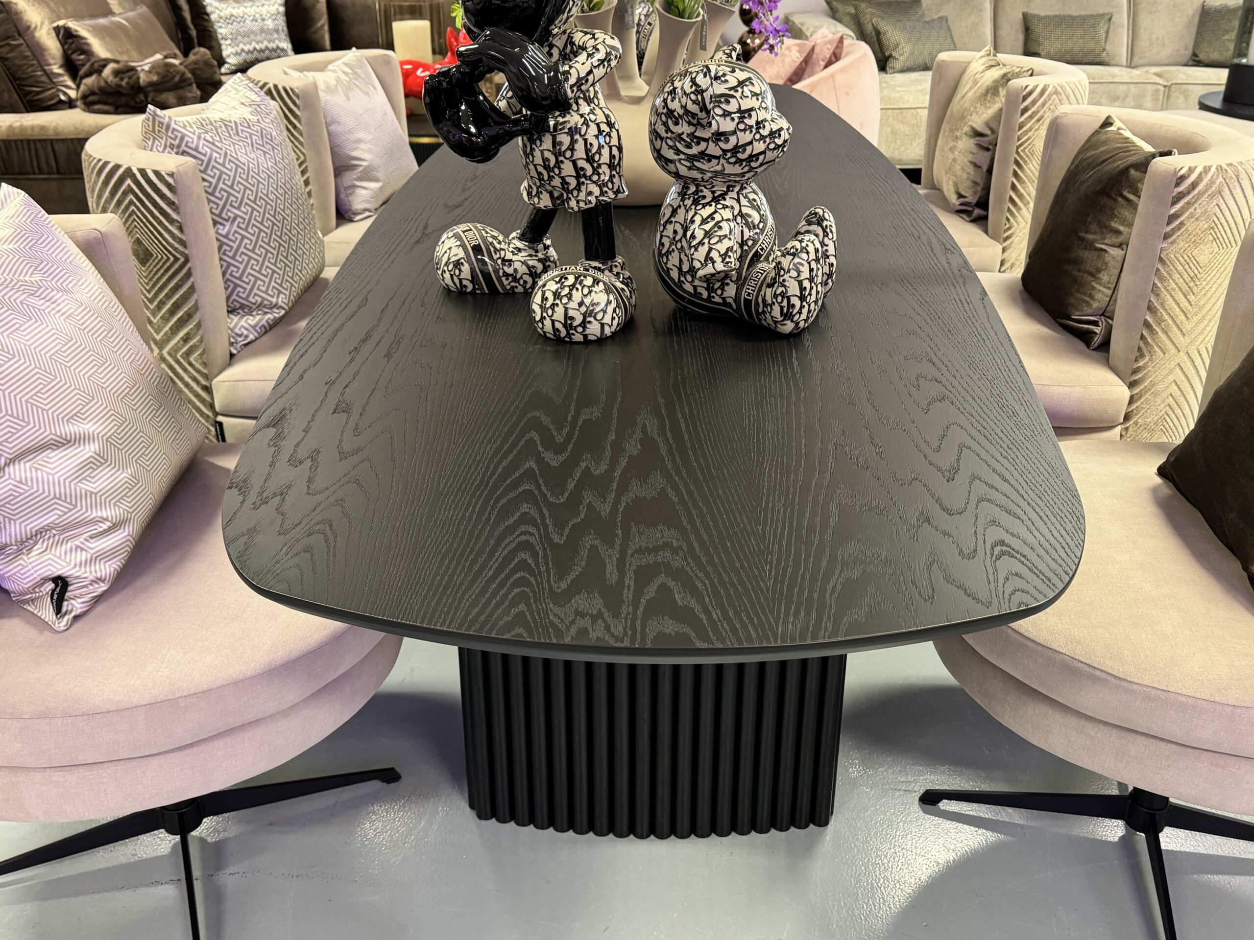 Luxe Eettafel Diva Black Oak 300x100cm Ovaal - Afbeelding 6