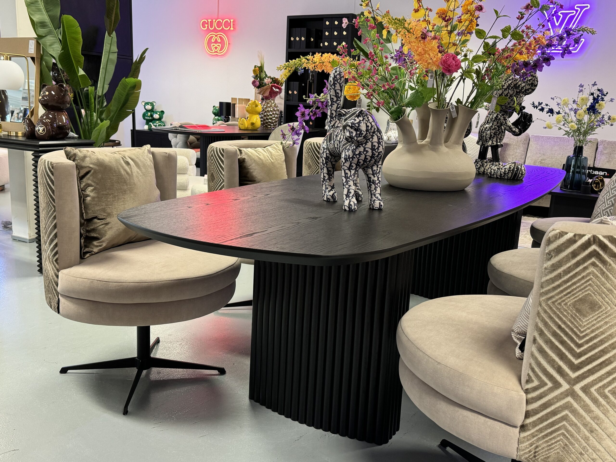 Luxe Eettafel Diva Black Oak 300x100cm Ovaal