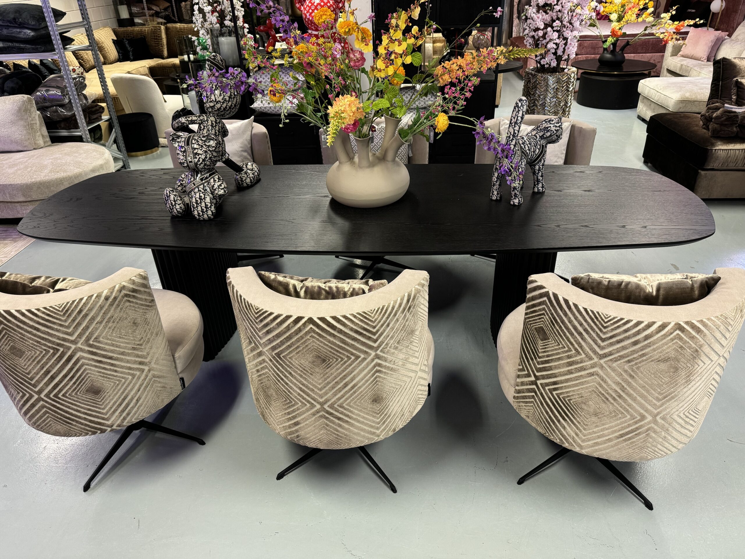 Luxe Eettafel Diva Black Oak 300x100cm Ovaal - Afbeelding 8