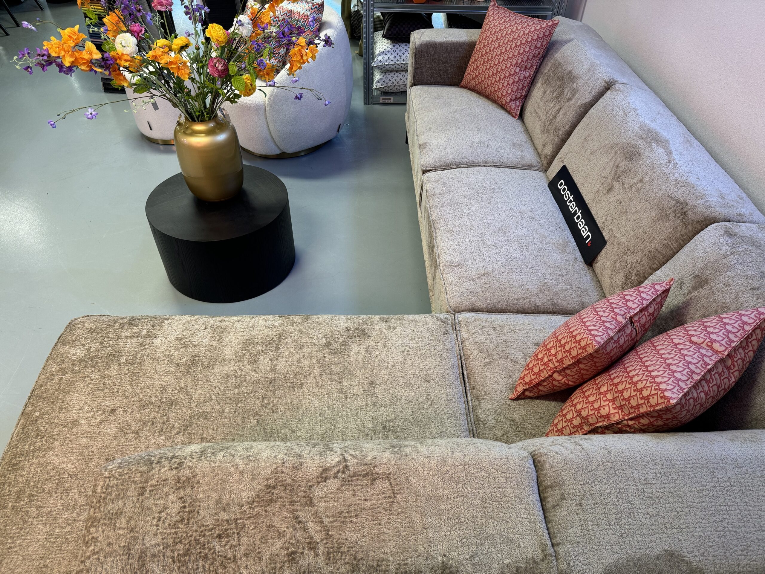 Luxe Velvet Teddy Loungebank Lasse 300x220cm Taupe Khaki Beige - Afbeelding 6